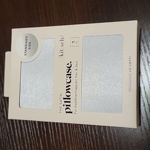 Kitsch satin pillowcase